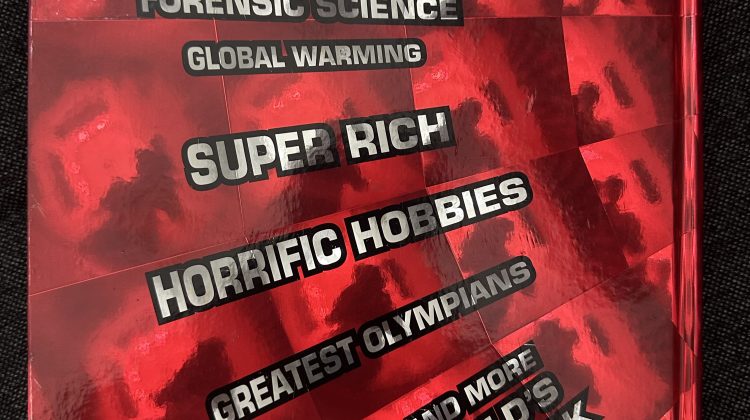 Guinness World Records 2008 (Glow In the Dark)